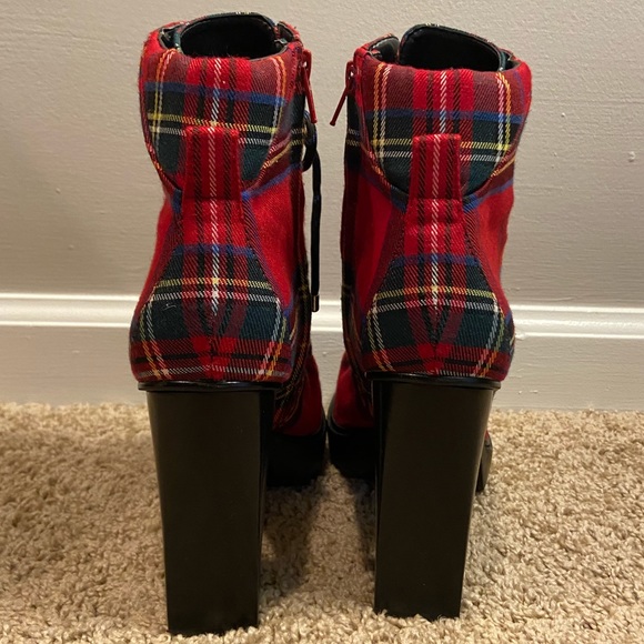 Gianni Bini Ambelynn Plaid Heeled Hiker Lug Sole Combat Bootie Lace Up Boot - Picture 10 of 15